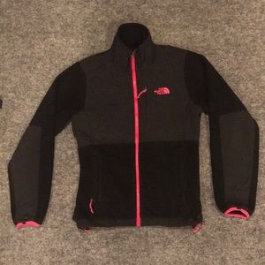 Women’s warm north face size small